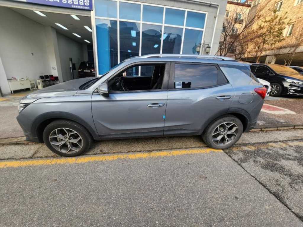 Ssangyong Korando - Vista 7