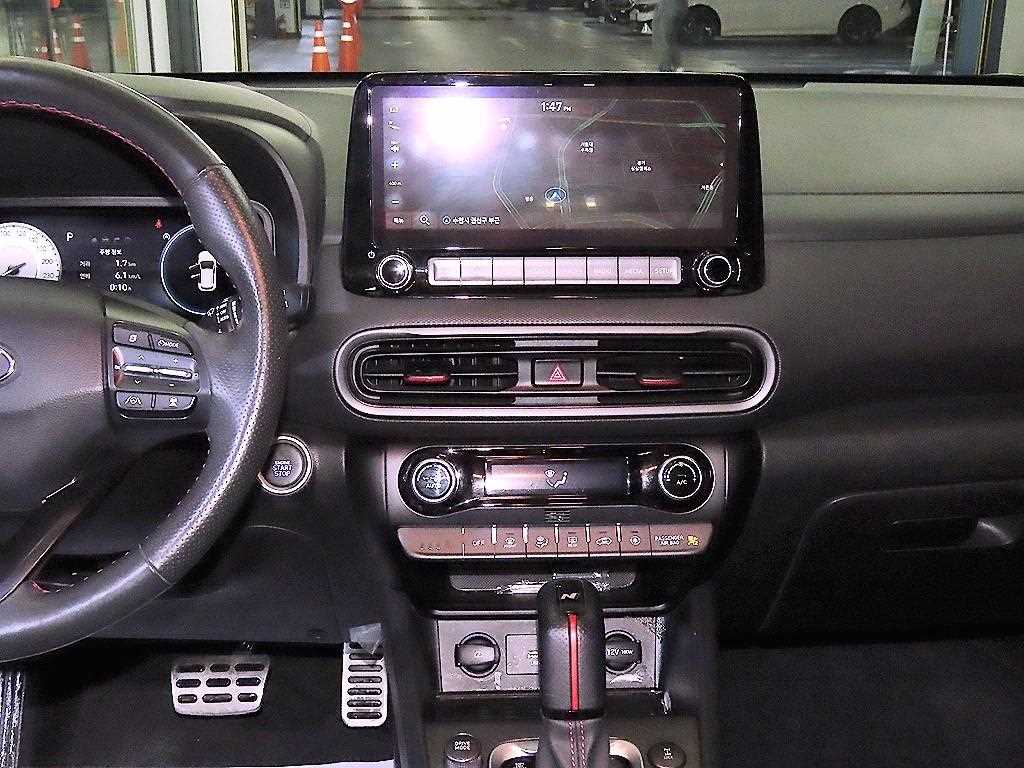 HYUNDAI Kona - Vista 11