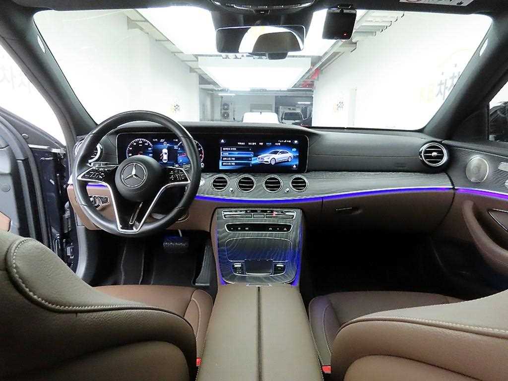Mercedes Benz E class - Vista 7