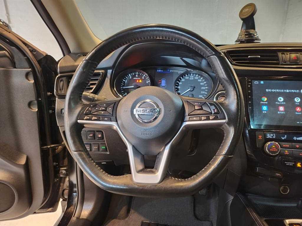 Nissan Extrail - Vista 9