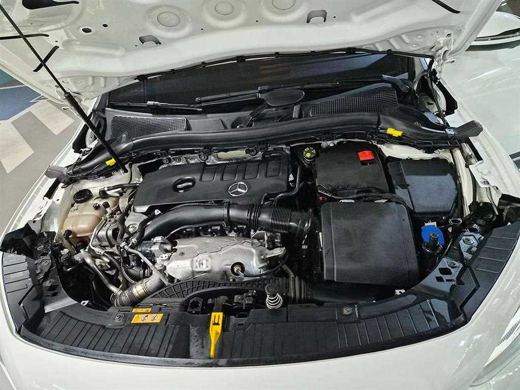 Mercedes Benz GLA Class 2020 Blanco - Importación desde Corea - HF Imports Iquique - Foto 19