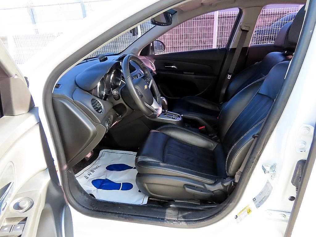 Chevrolet Cruise - Vista 5