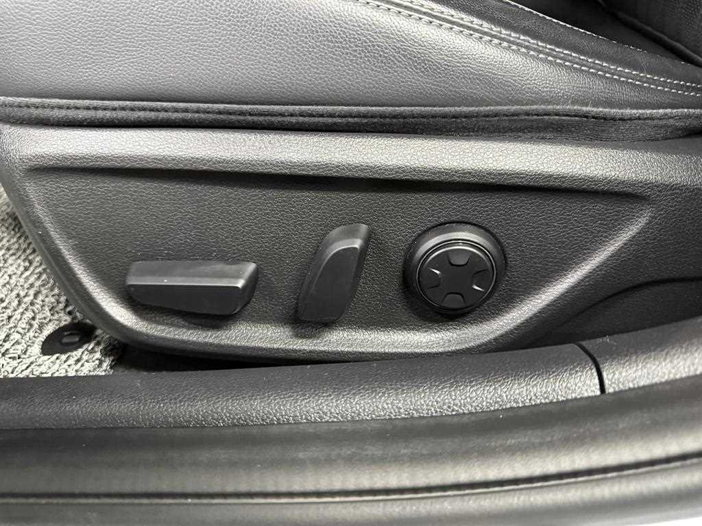 Genesis G70 2018 Blanco - Importación desde Corea - HF Imports Iquique - Foto 13