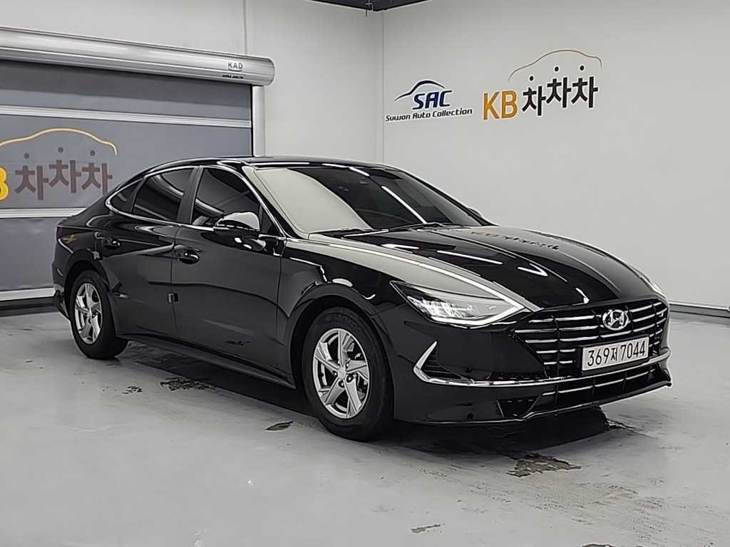 HYUNDAI Sonata - Vista 4