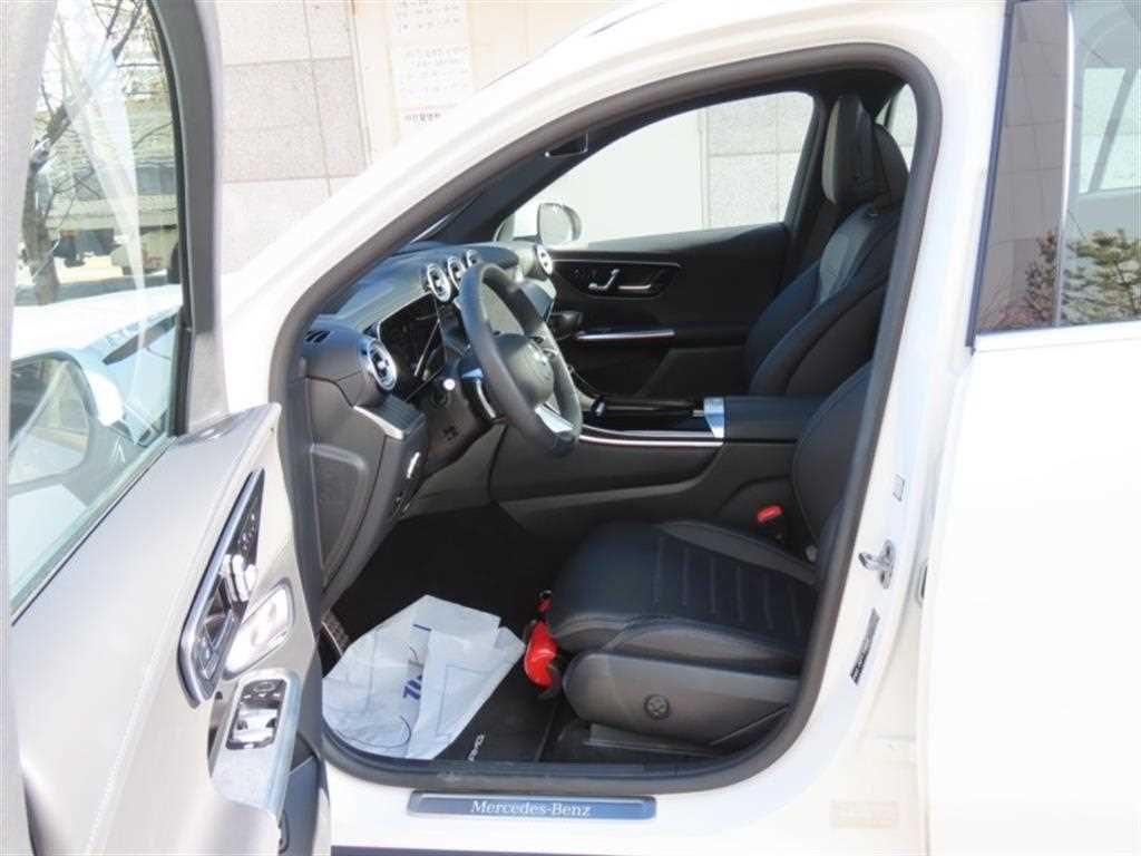 Mercedes Benz GLC Class 2025 Blanco - Importación desde Corea - HF Imports Iquique - Foto 13