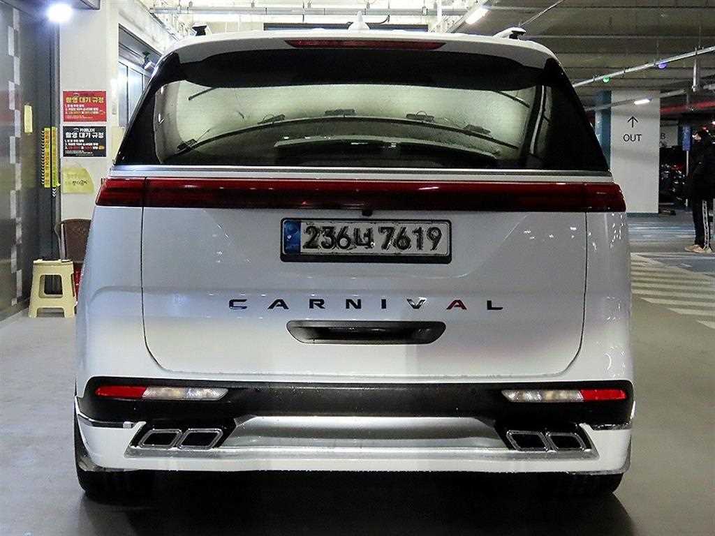 KIA Carnival - Vista 5