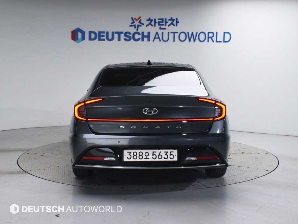 HYUNDAI Sonata - Vista 4