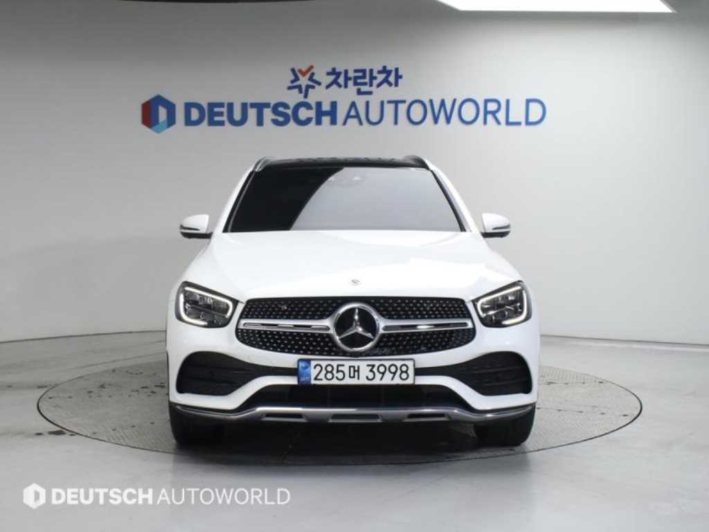 Mercedes Benz GLC Class - Vista 3