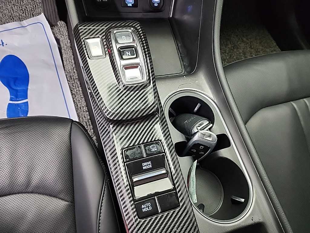 HYUNDAI Sonata - Vista 8