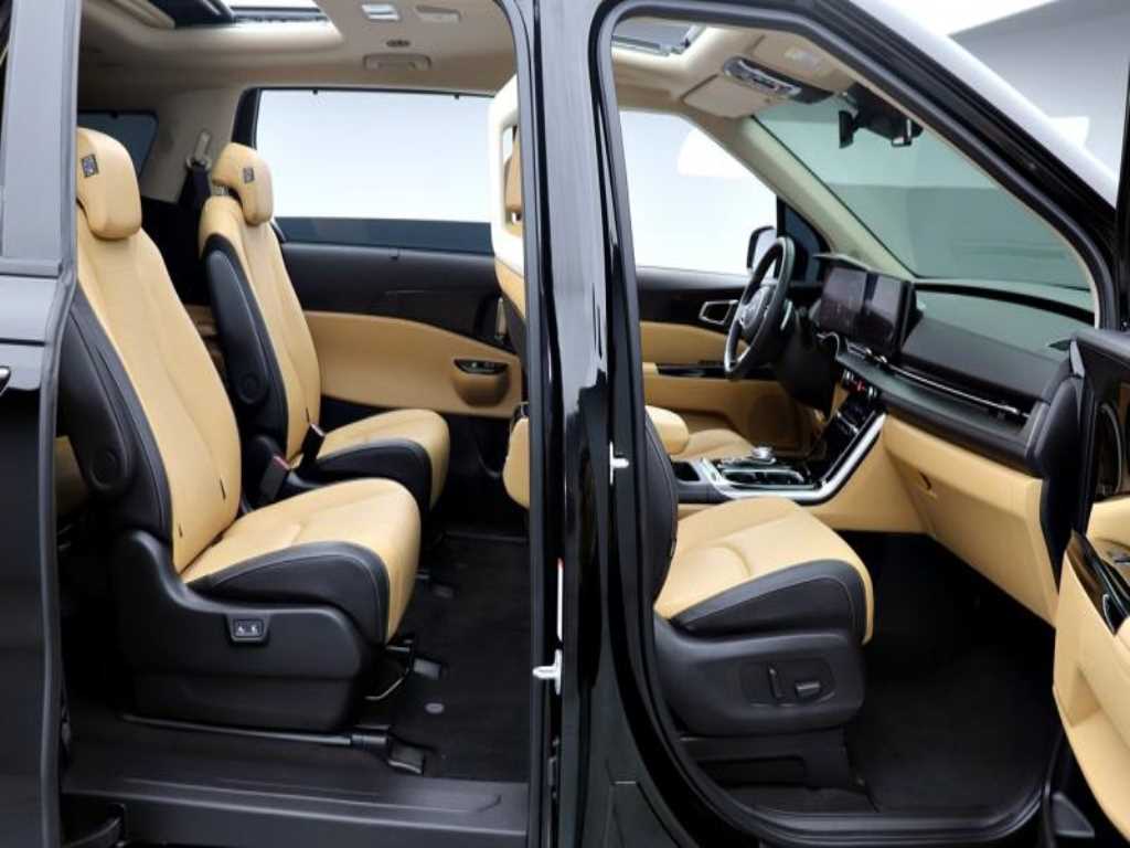 KIA Carnival - Vista 4