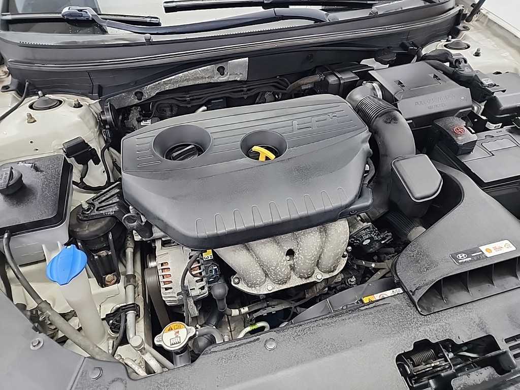 HYUNDAI Sonata - Vista 5