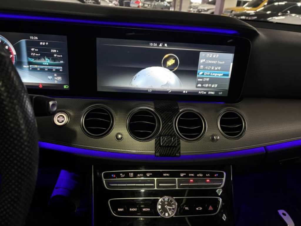 Mercedes Benz E class - Vista 10