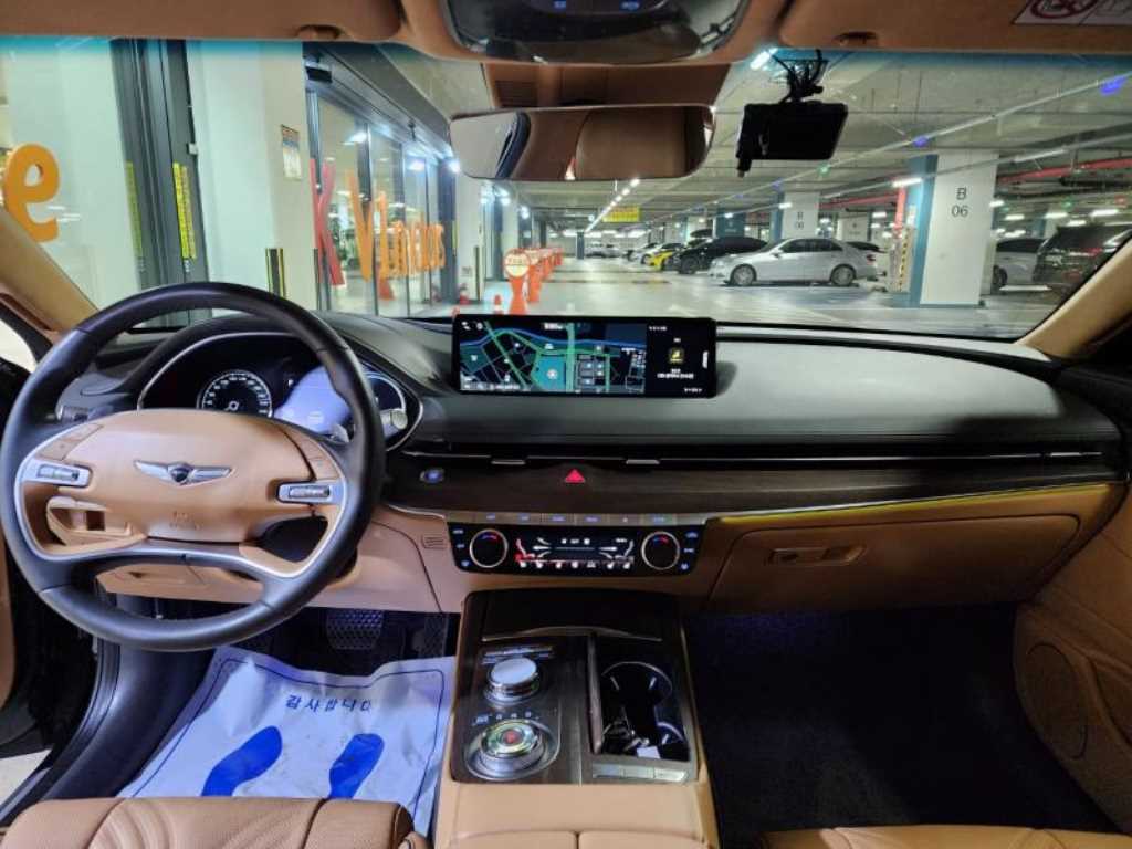 Genesis G80 - Vista 10