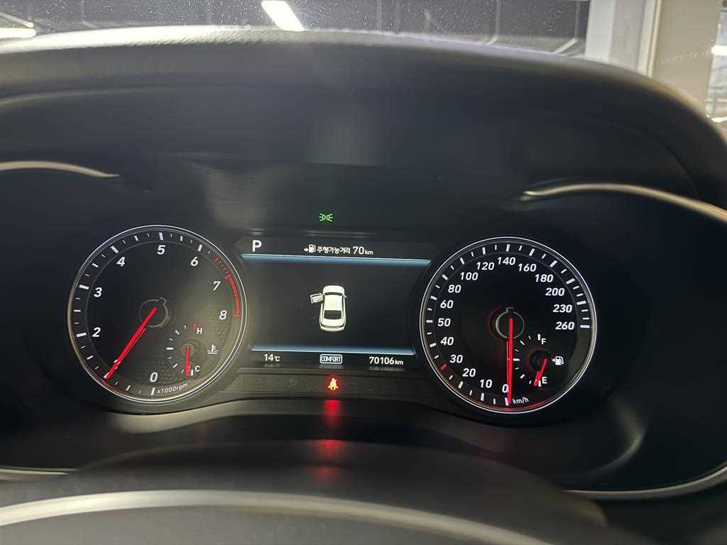 Genesis G70 - Vista 11