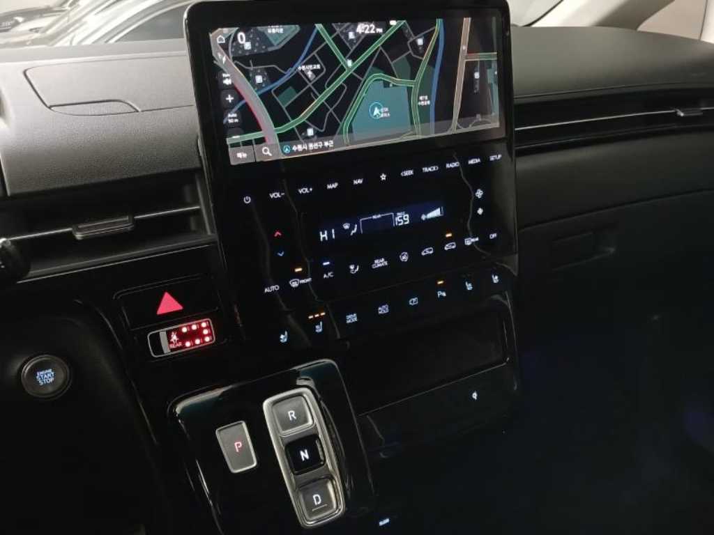 HYUNDAI Staria 2023 Blanco - Importación desde Corea - HF Imports Iquique - Foto 13