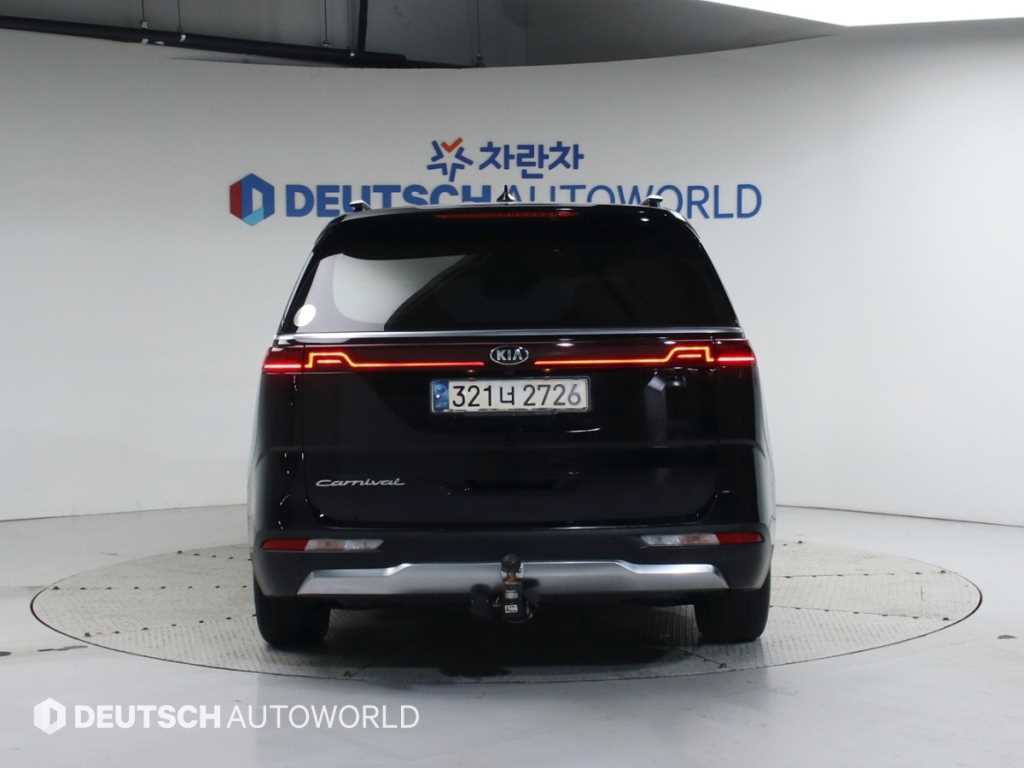 KIA Carnival - Vista 4