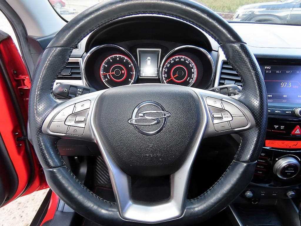 Ssangyong Tivoli - Vista 8