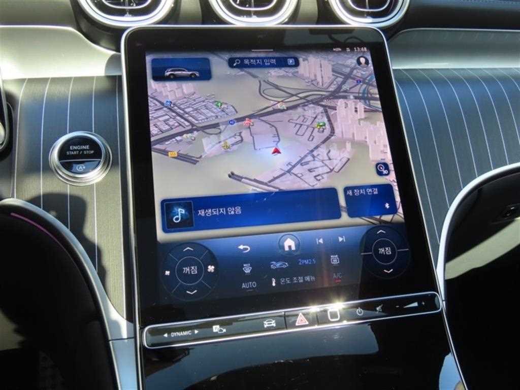 Mercedes Benz GLC Class - Vista 8