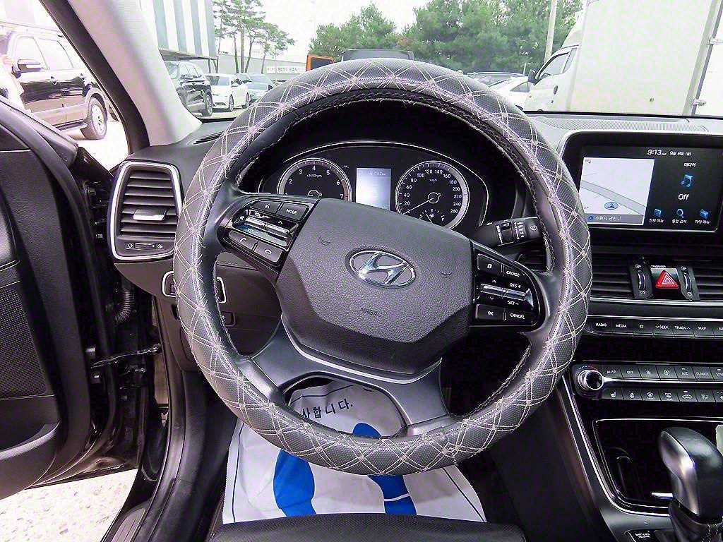 HYUNDAI Grandeur - Vista 8