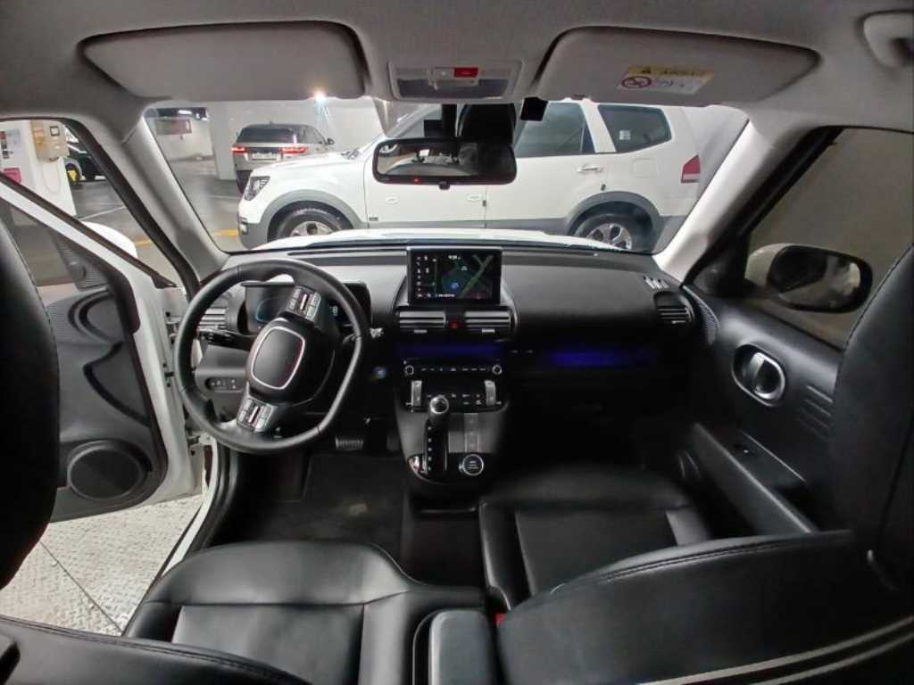 HYUNDAI Casper - Vista 6