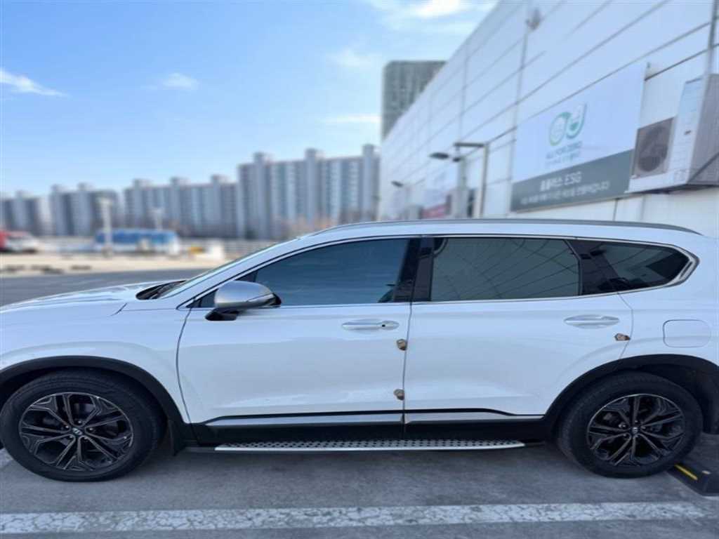 HYUNDAI Santa Fe - Vista 3