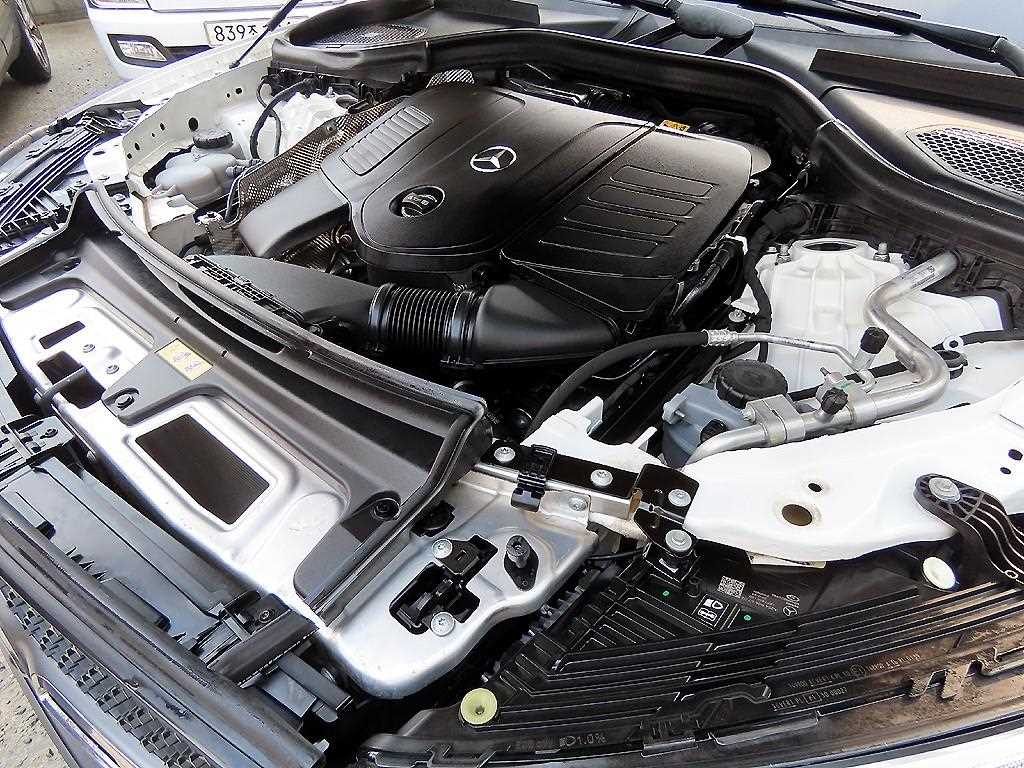 Mercedes Benz GLC Class 2024 Blanco - Importación desde Corea - HF Imports Iquique - Foto 19