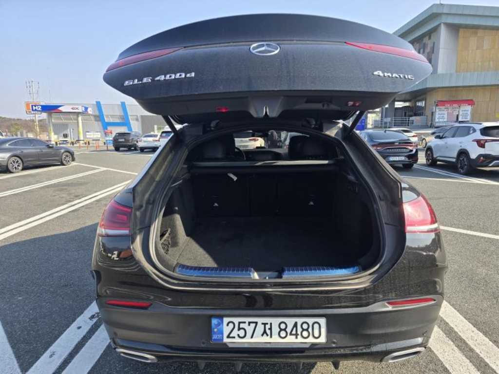 Mercedes Benz GLE Class - Vista 4