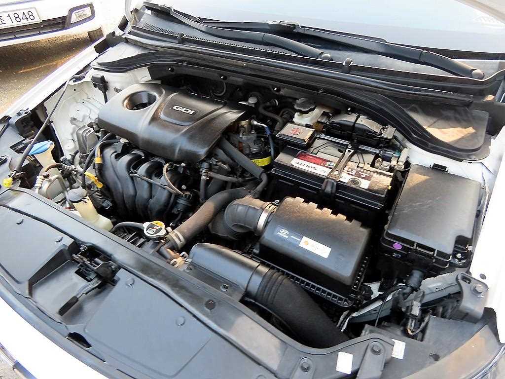 HYUNDAI Avante 2016 Blanco - Importación desde Corea - HF Imports Iquique - Foto 19