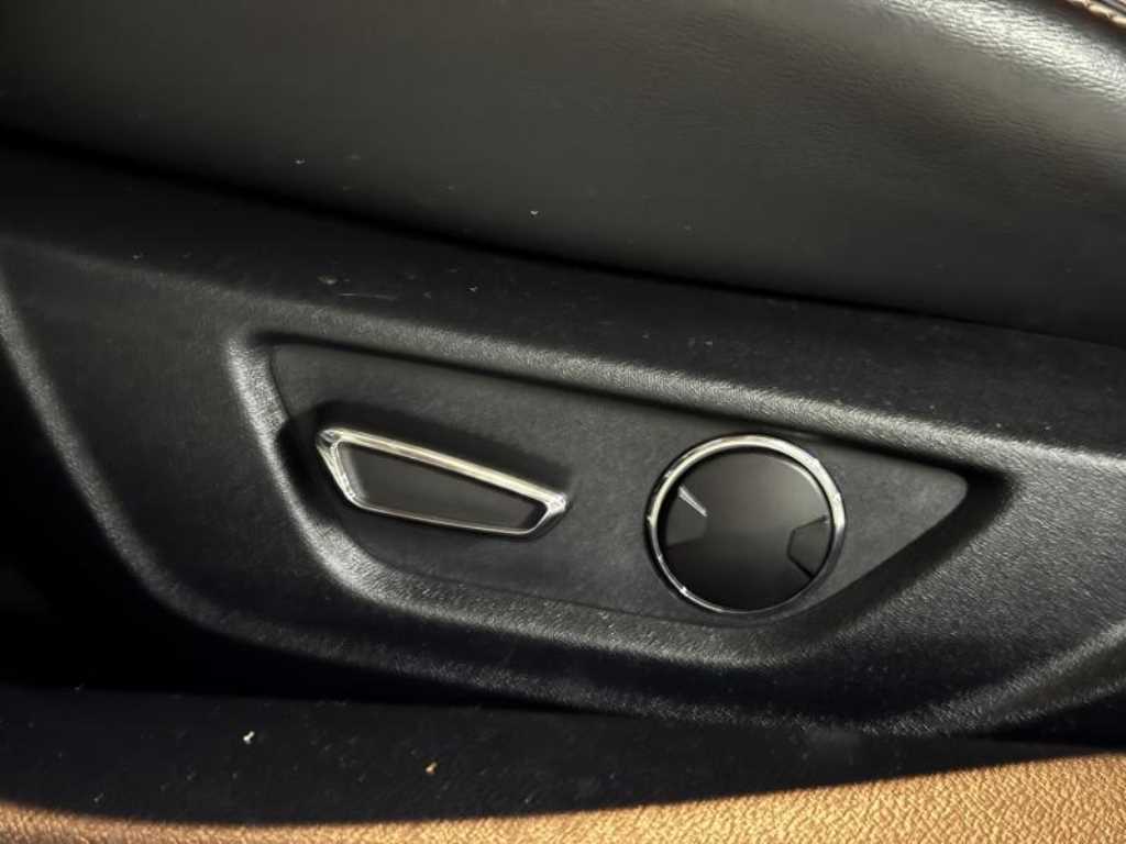 Ford Mustang - Vista 12