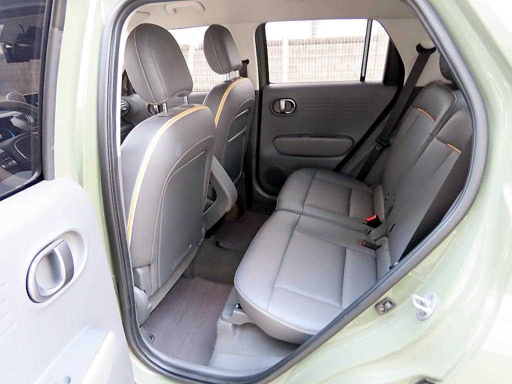 HYUNDAI Casper - Vista 6