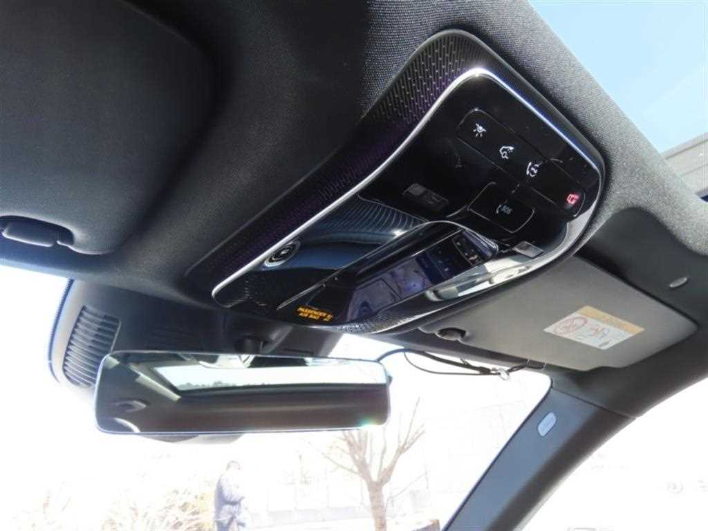 Mercedes Benz GLC Class - Vista 10