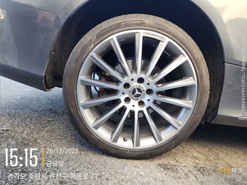 Mercedes Benz C Class - Vista 8