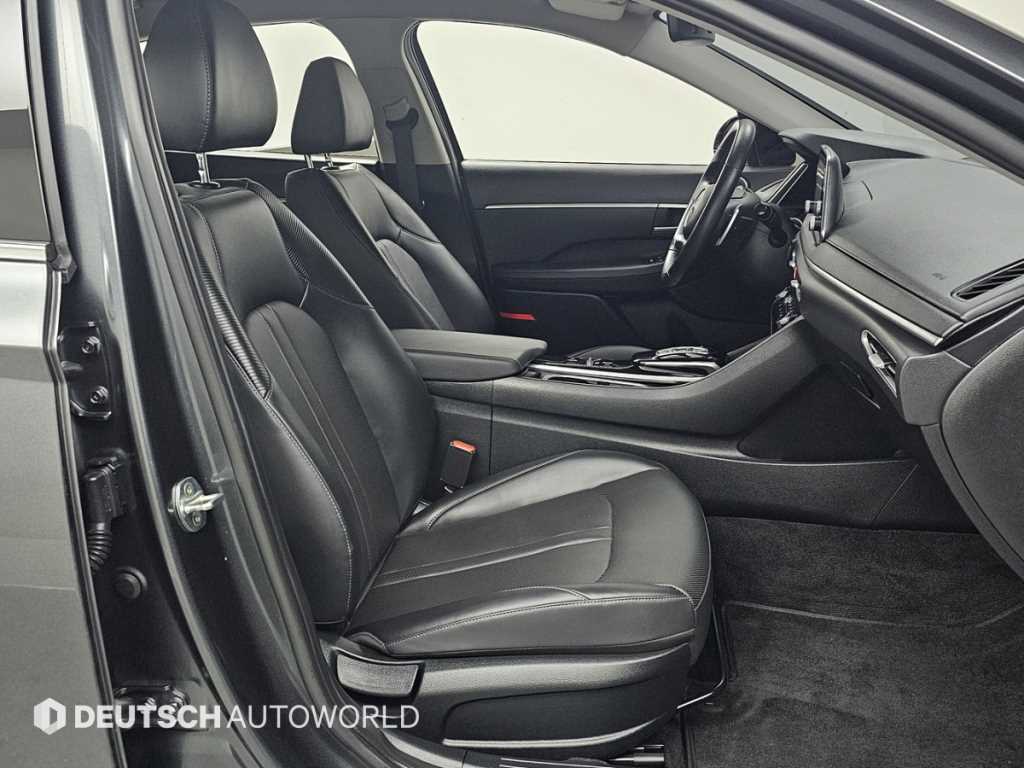 HYUNDAI Sonata - Vista 10