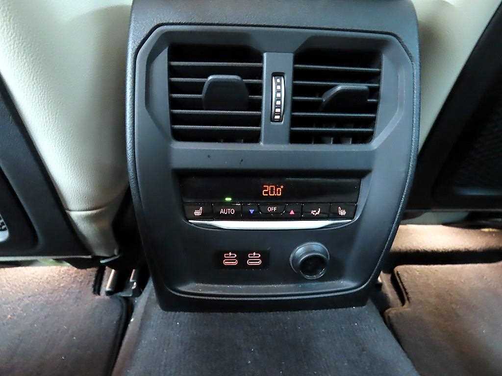 BMW 3 series 2020 Azul - Importación desde Corea - HF Imports Iquique - Foto 14