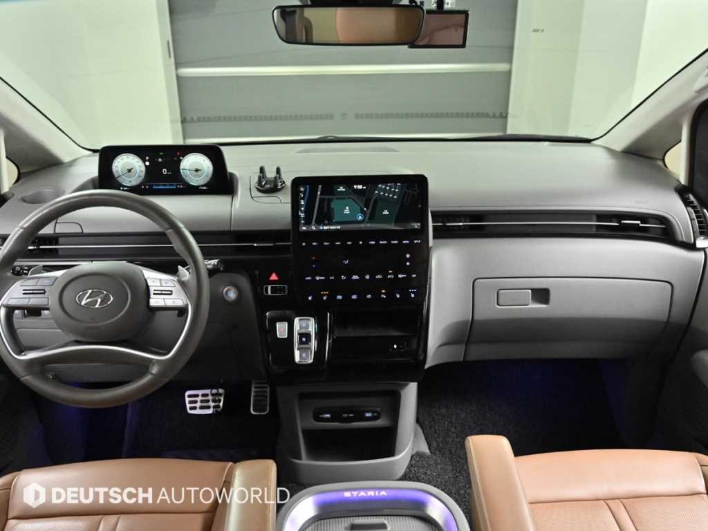 HYUNDAI Staria - Vista 7