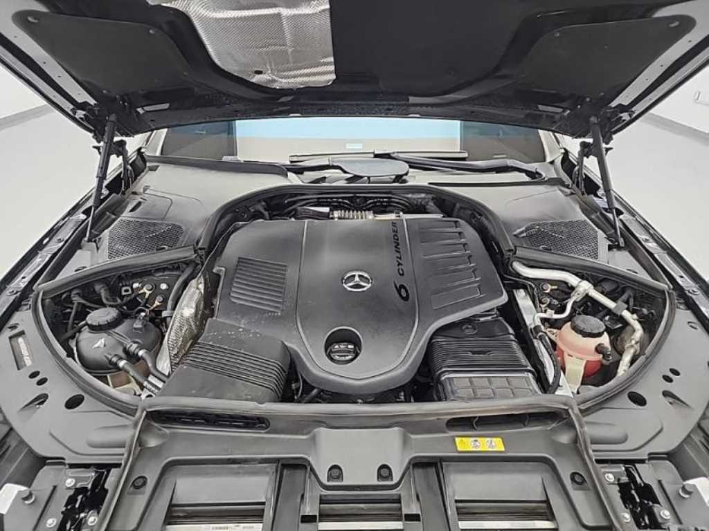 Mercedes Benz S Class - Vista 5