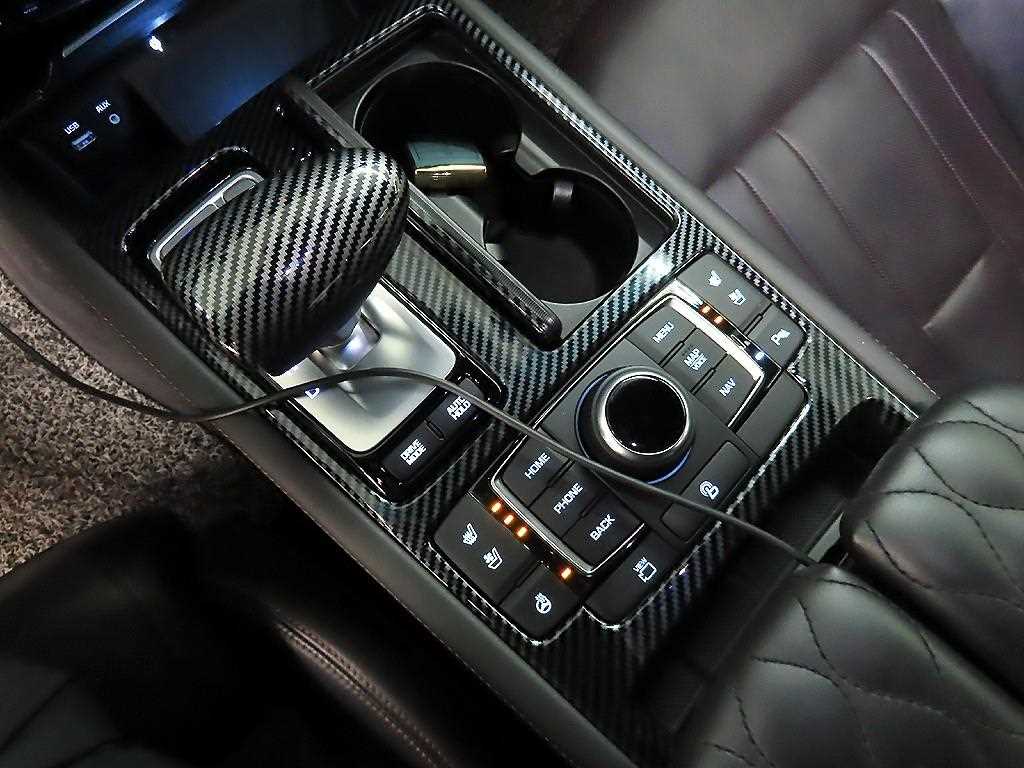 Genesis G80 - Vista 10