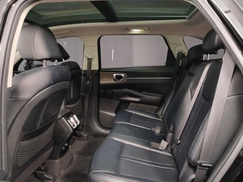 KIA Sorento - Vista 8