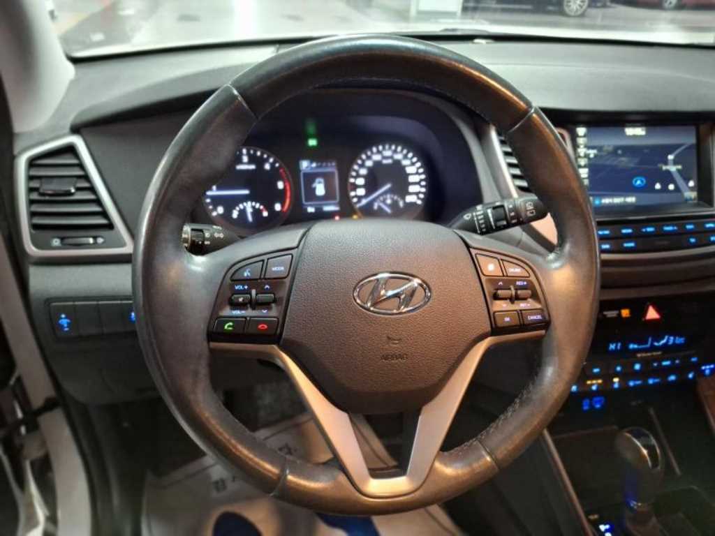 HYUNDAI Tucson - Vista 11