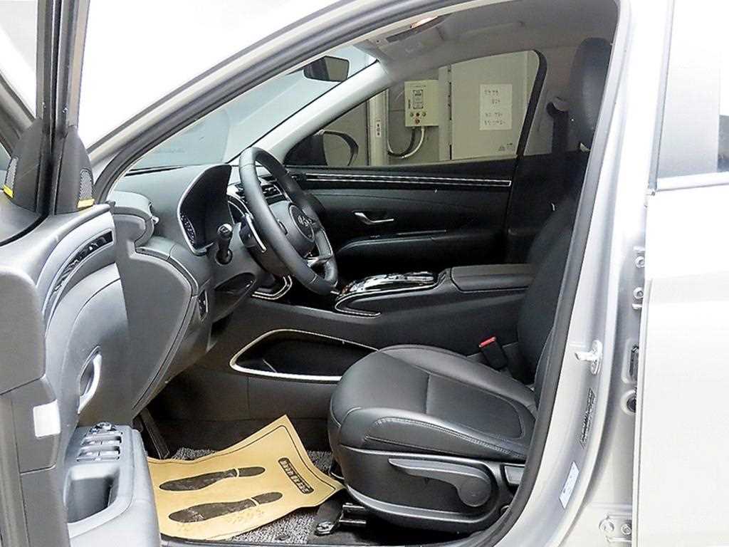 HYUNDAI Tucson - Vista 5