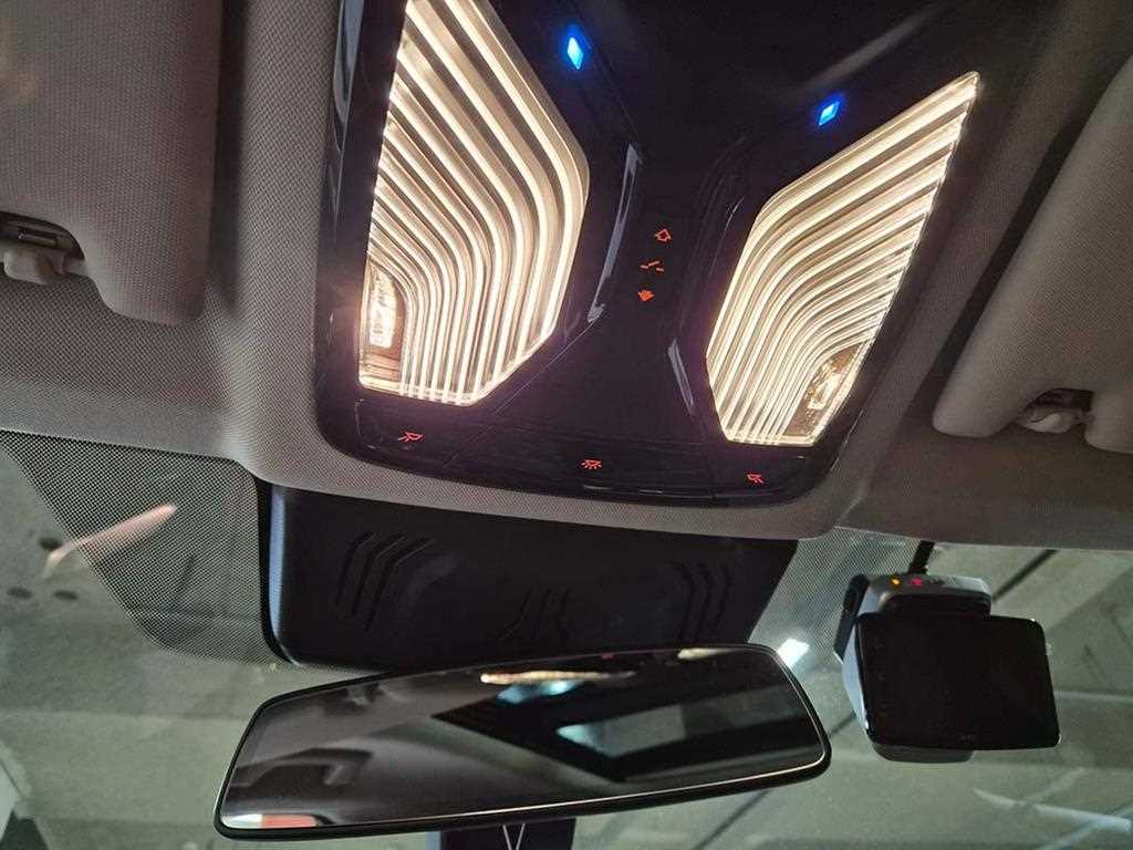 BMW 3 series 2025 Blanco - Importación desde Corea - HF Imports Iquique - Foto 17