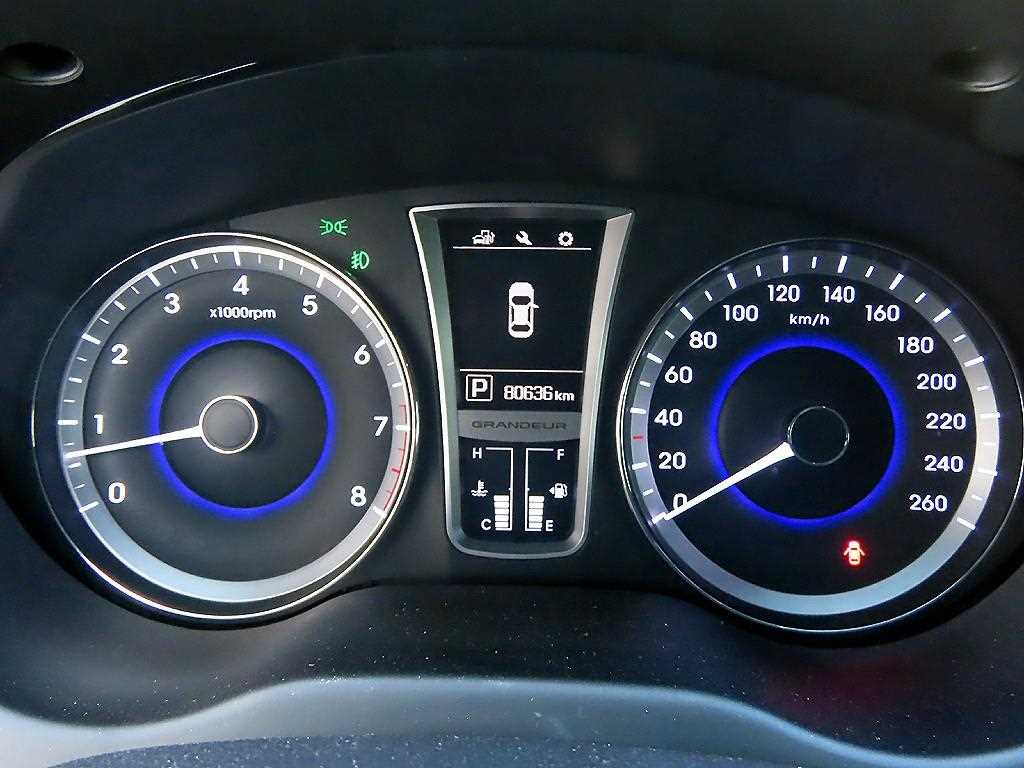 HYUNDAI Grandeur - Vista 9