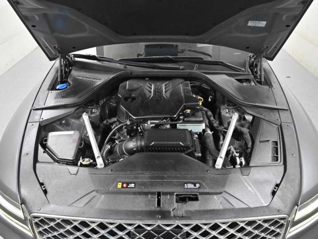 Genesis G80 - Vista 6