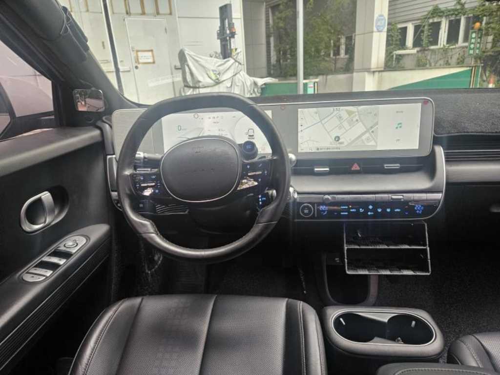 HYUNDAI Ioniq 5 - Vista 5