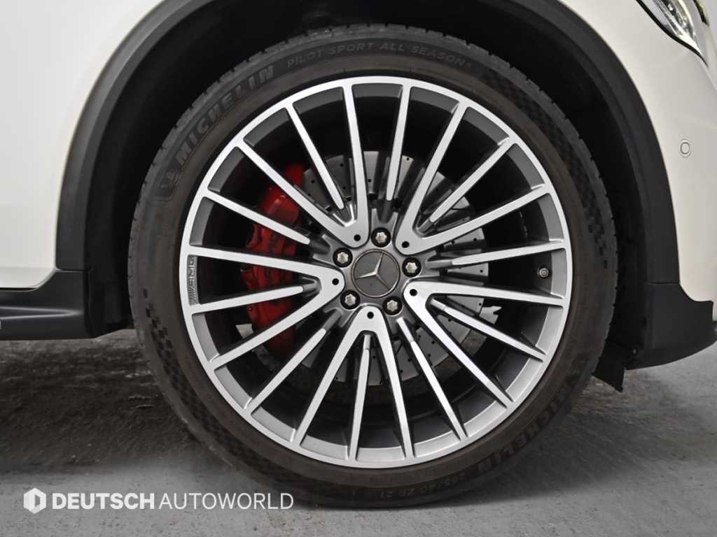 Mercedes Benz GLC Class - Vista 5