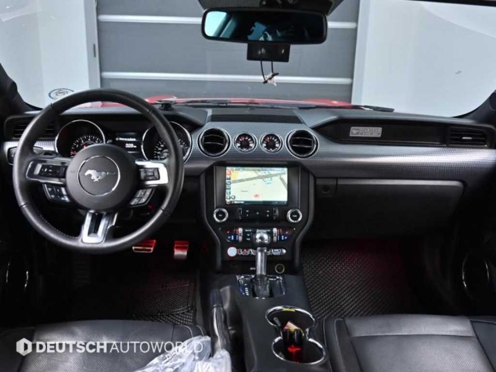 Ford Mustang - Vista 8