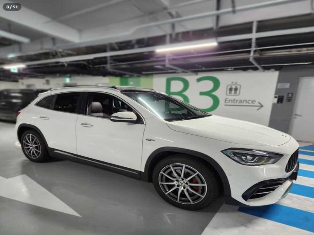 Mercedes Benz GLA Class - Vista 3