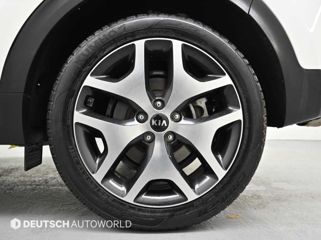 KIA Sportage - Vista 5