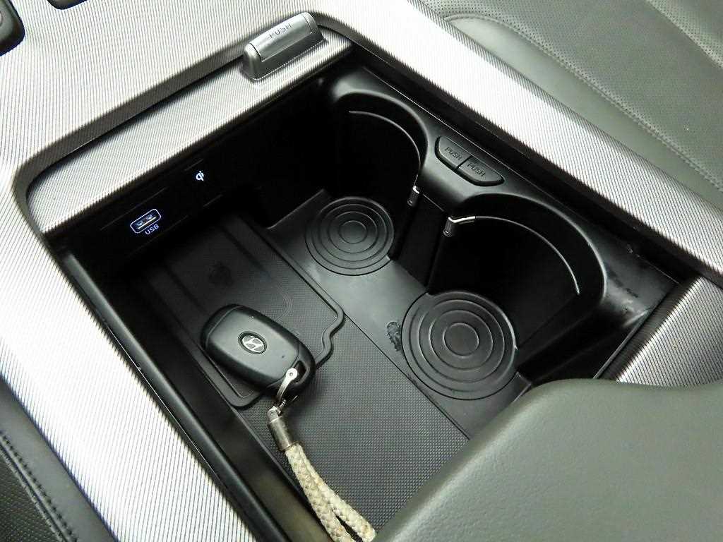 HYUNDAI Palisade - Vista 10