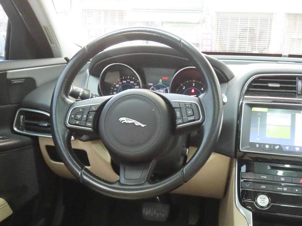 Jaguar XE 2017 Blanco - Importación desde Corea - HF Imports Iquique - Foto 17